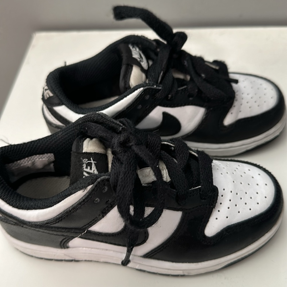 Panda dunks - Picture 3 of 3